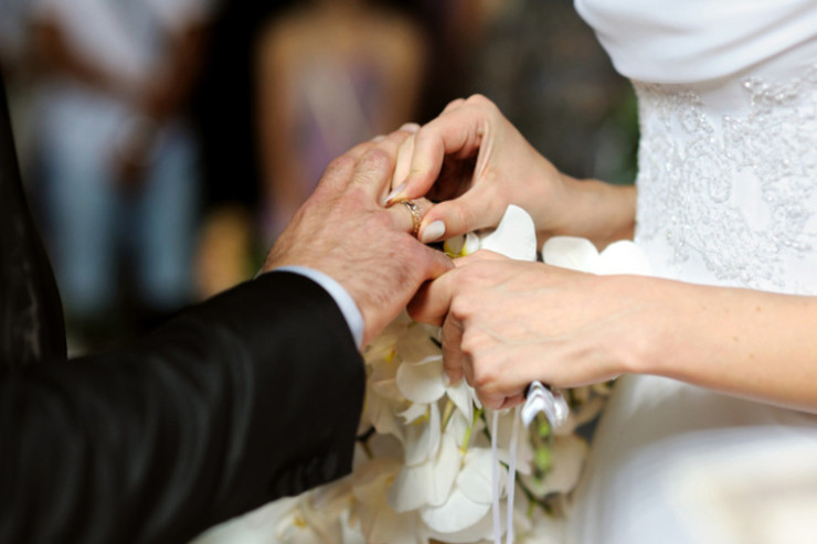 Bəy gəlini döyüb öldürdü 