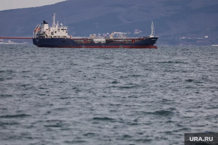 271 nəfəri daşıyan gəmi batdı 