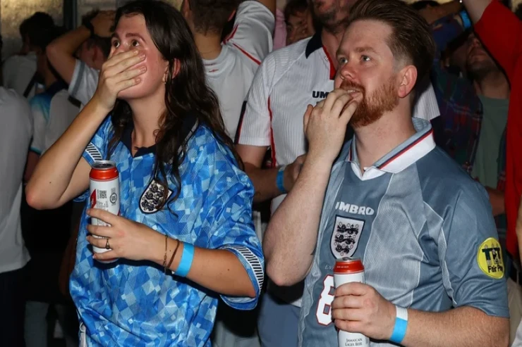 İngilislər iki aylıq pivəni iki günə içdilər  - "Avro-2024"