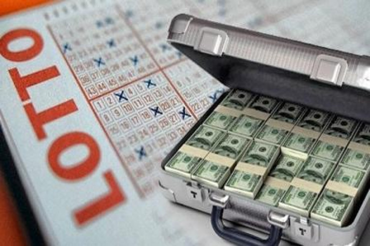 İyunun 24-nün ULDUZ FALI:  Lotereya bileti hansı bürcə böyük uduş  gətirə bilər?