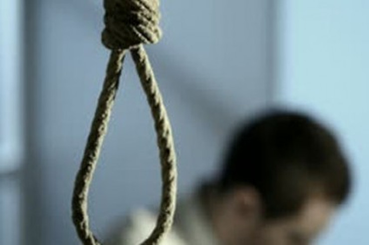 Ailəsi kişinin  asılmış meyitini   tapdı - Yevlaxda DƏHŞƏT 