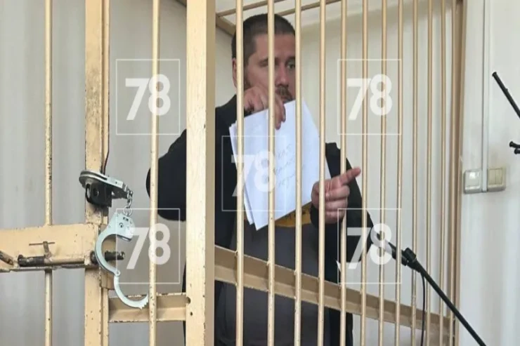 Azərbaycanlıdan rüşvət alan polis  həbs olundu
