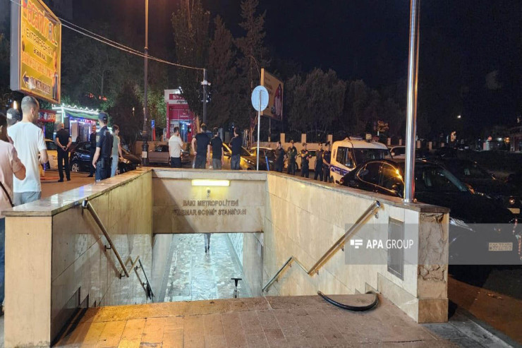 Bakıda metronun yanında DAVA:   gənc oğlan 17 bıçaq zərbəsi ilə   öldürüldü