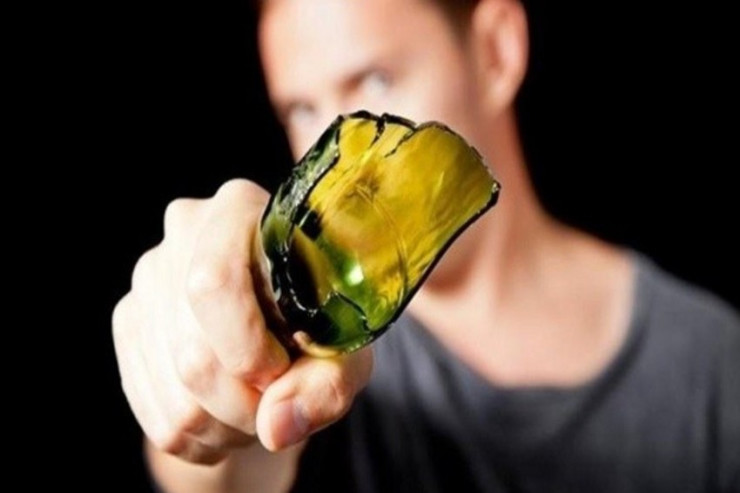 Atasının başına butulka vurub  öldürdü - Azərbaycanda ŞOK CİNAYƏT 