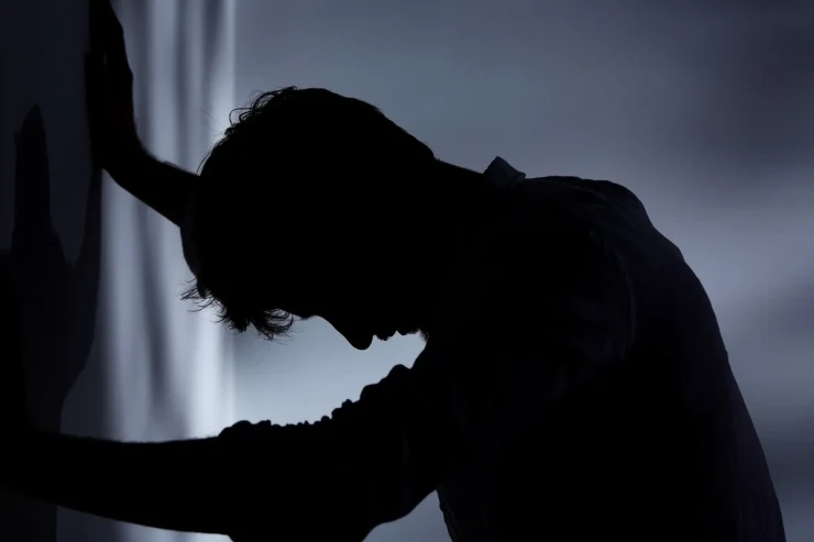 Azərbaycanda AİLƏ DRAMI:  ayrılığa dözə bilməyən kişi intihar etdi