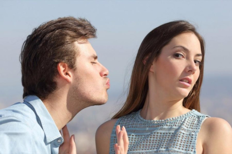 Qadınların xarici görünüşündə kişilərin bəyəndiyi 3 QÜSUR 