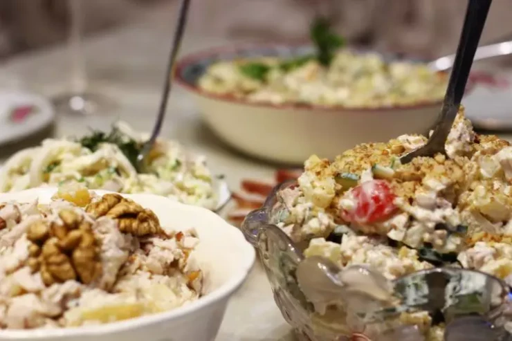 "Kişi səhər yeməyi" salatını  necə hazırlamaq olar?  - Dadlı və...  