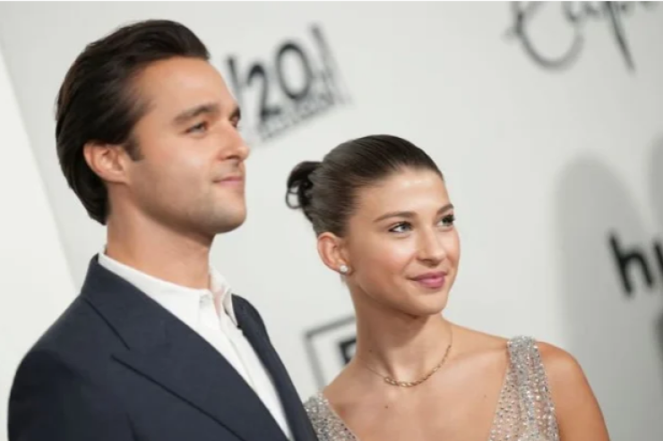 Bill Qeytsin qızı görün kiminlə sevgilidir? 