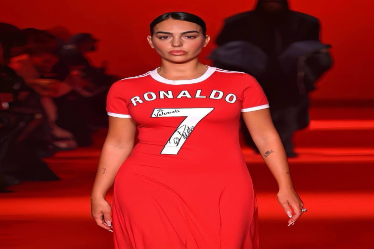 Ronaldonun sevgilisi  model kimi   debüt etdi -  FOTOLENT  