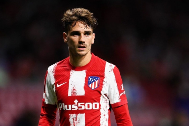 Qrizmann penaltini vura bilməyən futbolçunu söydü