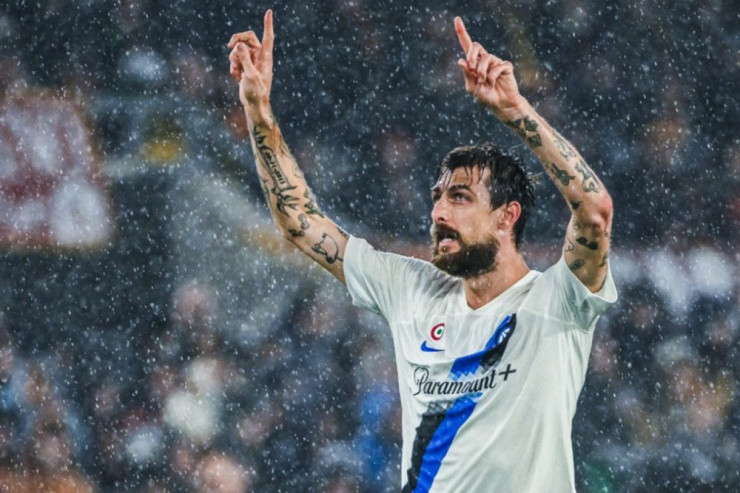 Rəqibinə qarşı irqçilik etdi, millinin heyətindən çıxarıldı 