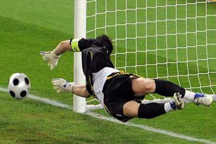 Dünyanın ən bahalı  qapıçıları - SİYAHI