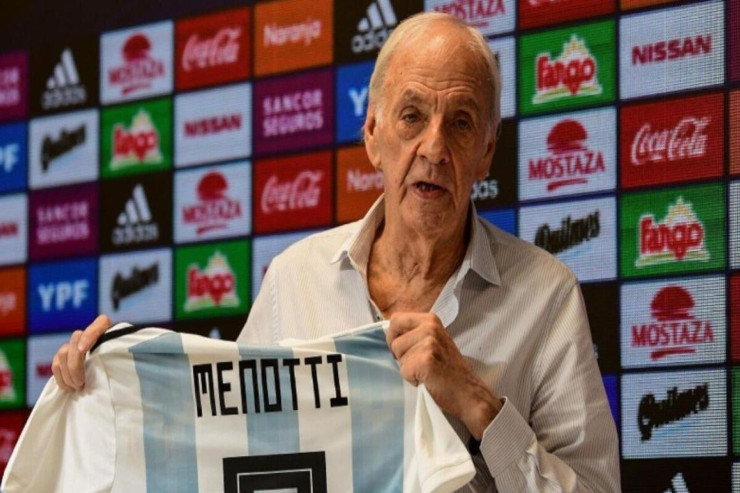 "Barselona"nın  keçmişq baş məşqçisi   vəfat edib