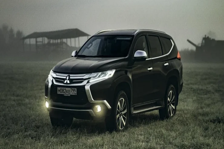  Qara rəngli maşın   almaq məsləhətlidirmi? - Müsbət və mənfi cəhətləri