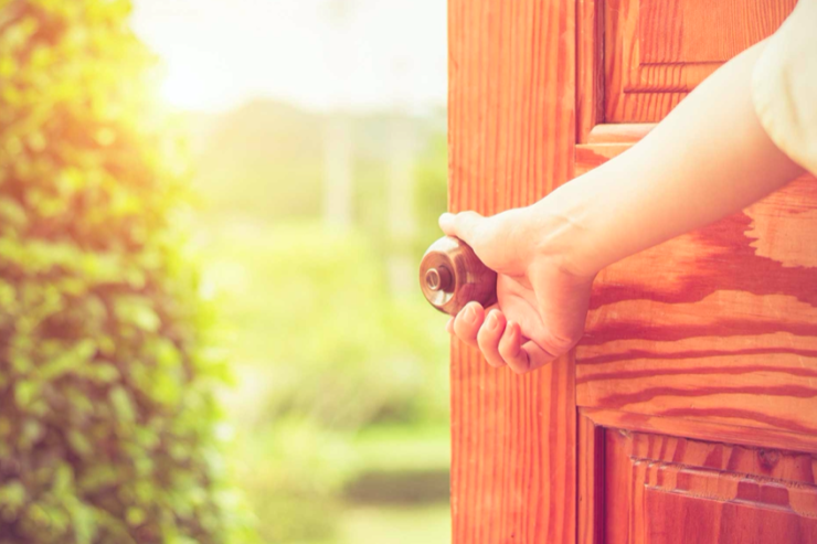 Yuxuda qapı açmaq  nə deməkdir? - Yeni İmkanlar və kəşflər