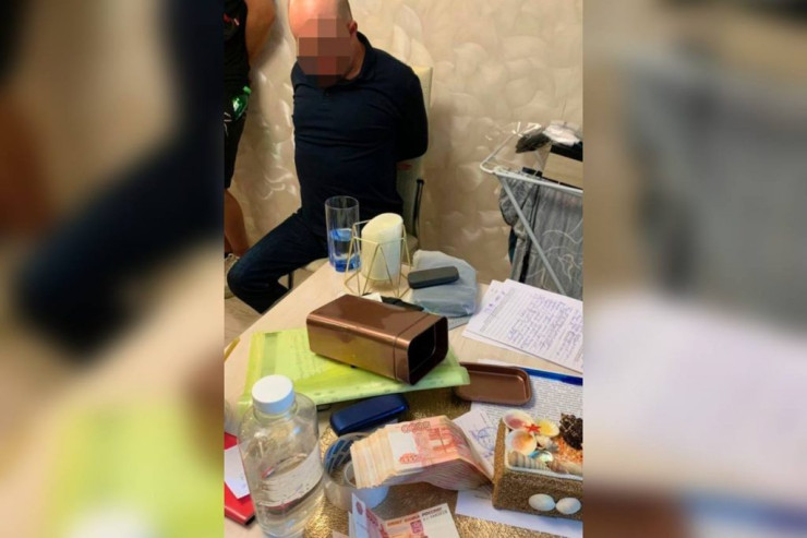 Azərbaycanlı dəstə lideri  saxlanıldı - 400 nəfərə  necə kömək edib?