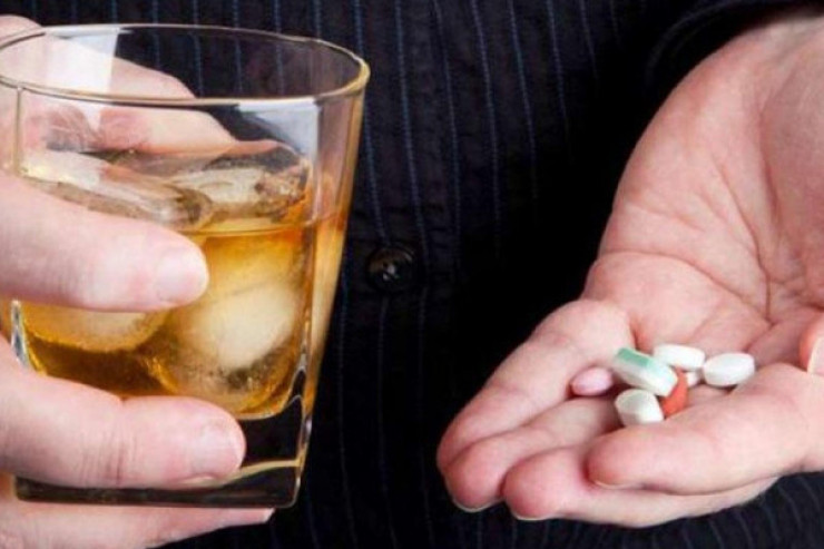 Spirtli içki ilə dərman qəbul etməyin,  yoxsa... 