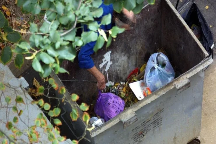 Zibil qutusuna uşaq atan ANA:  onu nə gözləyir? – ARAŞDIRMA 