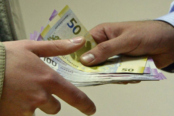 İşə düzəltmək  adı ilə insanların pullarını aldı, tutuldu