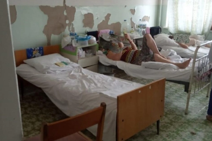 Xəstəxanalar  təhlükəlidir:   ora yalnız  lazım olanda getmək   niyə vacibdir?