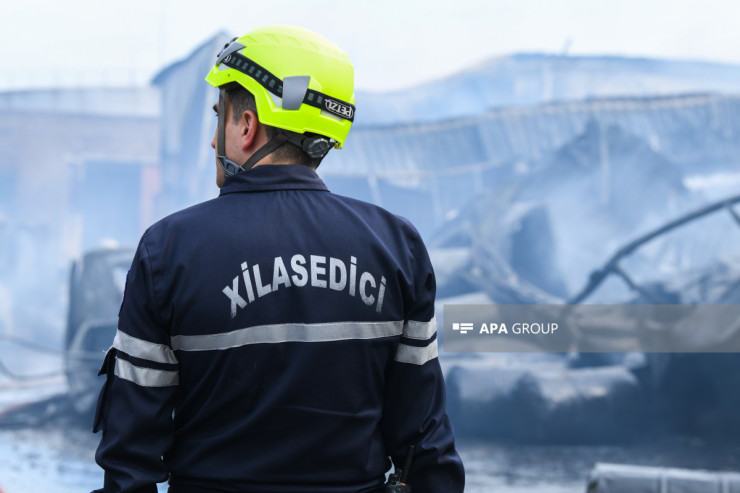 Sumqayıtda yataqxanada yanğın: 14 nəfəri...  -VİDEO 