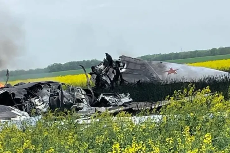 Rusiyada hərbi təyyarə qəzaya uğradı -VİDEO 