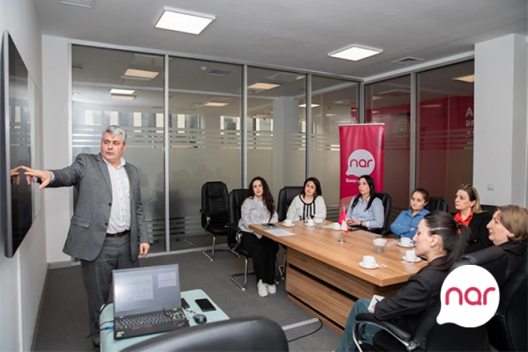 “Nar” müəllimlər üçün mobil rabitə təlimi keçib