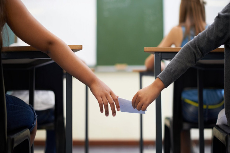 Köçürməyə cəhd edənlər: Həyatın “Ctrl+C və Alt+F4 insanları” 