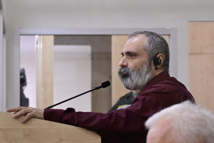 Xarici səfərlərə Ermənistan vətəndaşı kimi gedirdim - Babayan 