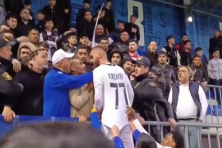 AFFA azarkeşi döymək istəyən futbolçunu cəzalandırdı 