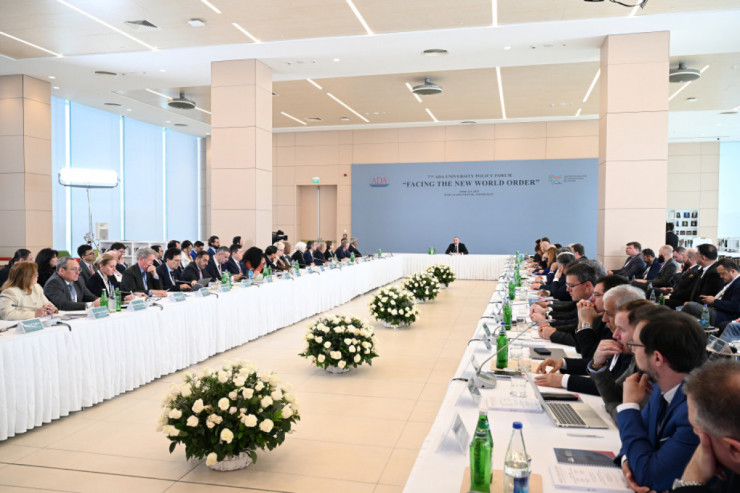 "Bu gün Ermənistanda olduqca güclü revanşist qruplar mövcuddur" - Prezident 