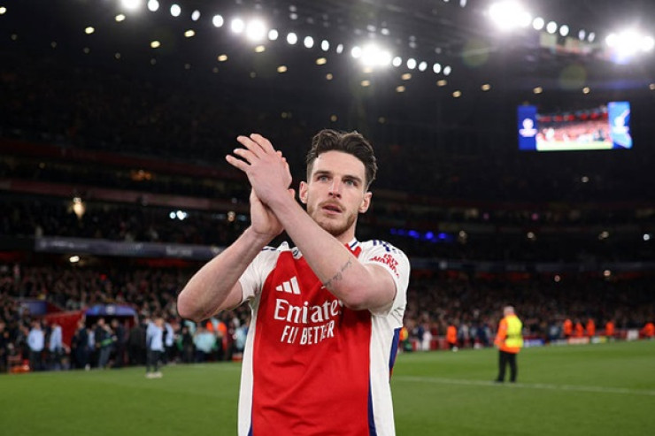 "Arsenal"ın oyunçusu Çempionlar Liqasında bir neçə rekorda  imza adtı