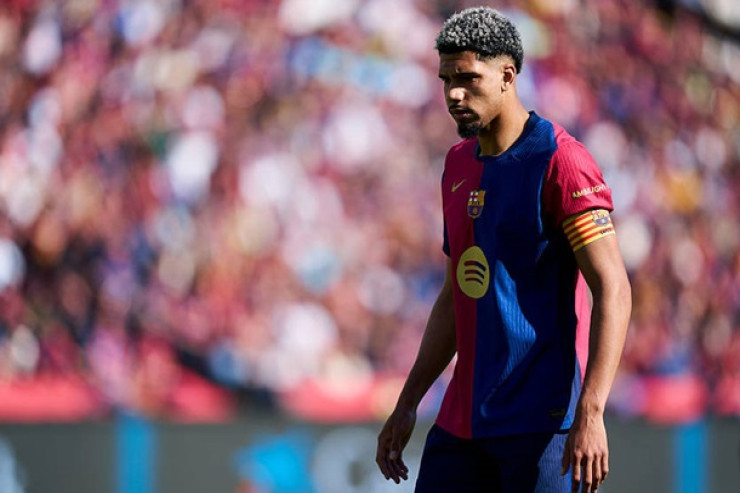 "Barselona"nın ulduzu baş məşqçi ilə münasibətinə görə komandadan ayrıla bilər 