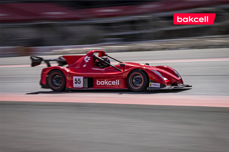 55 nömrəli “Bakcell” avtomobili nüfuzlu sürət yarışında - VİDEO 