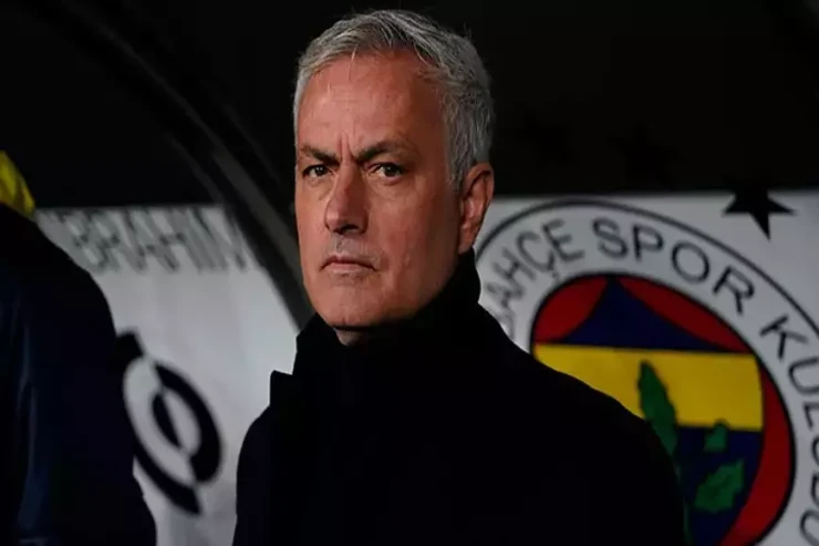 Mourinyodan futbolçulara XƏBƏRDARLIQ 