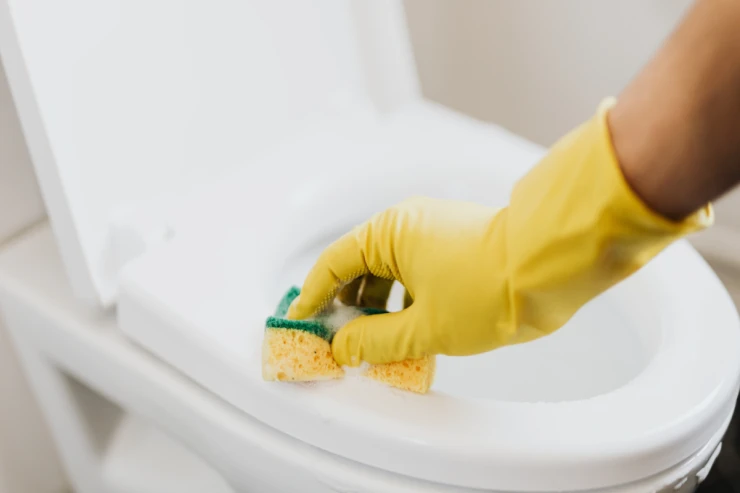 Kofe, soda və sirkə qarışığı:   Unitazı təmizləmək üçün yeni ÜSUL 