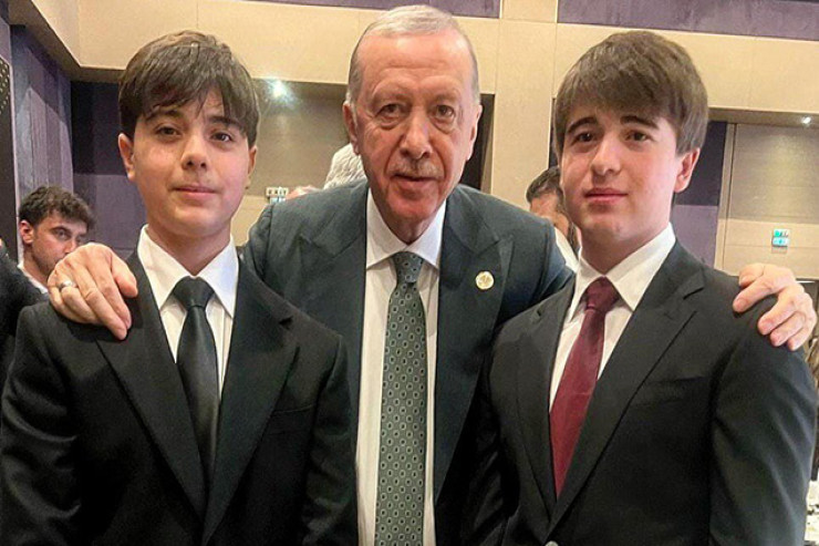Prezidentin nəvələri Ərdoğanla