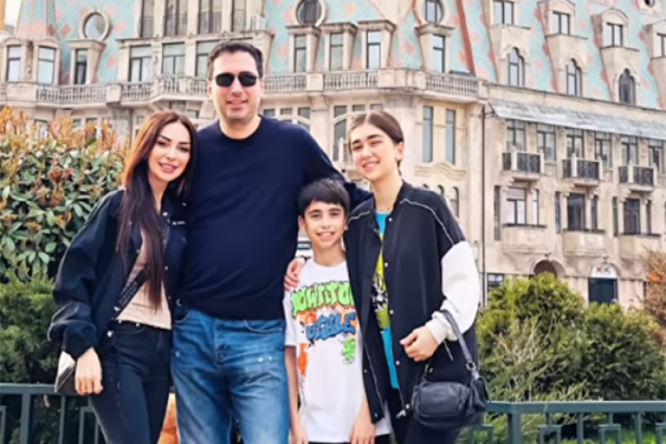 "Şükür edirəm ki, həyatımda sən varsan" - Manananın TƏBRİKİ 