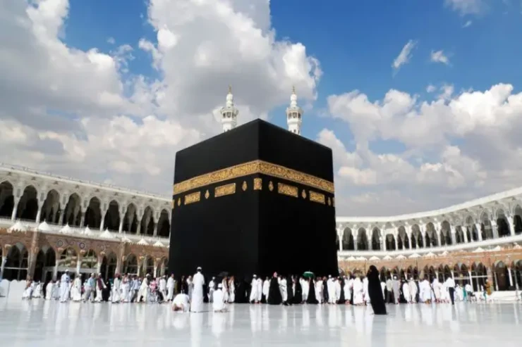 QMİ-dən Həcc ziyarəti ilə bağlı XƏBƏRDARLIQ : 100-dən çox vətəndaş aldadılıb