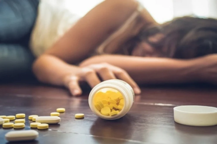 Ağsuda 27 yaşlı qadın dərmandan zəhərləndi 