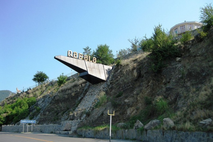 Oğuzda oğurladıqlarını Qəbələdə satdı - VİDEO 