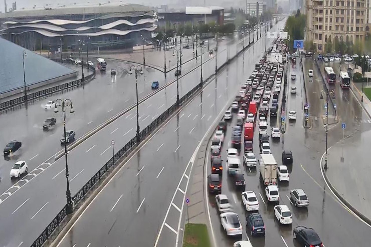 Hazırda bu yollarda tıxac var - SİYAHI 