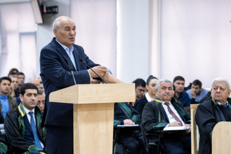 Zərərçəkən Madat Babayanı tanıdı: O, “sən türksən” deyib  məni təpiklədi