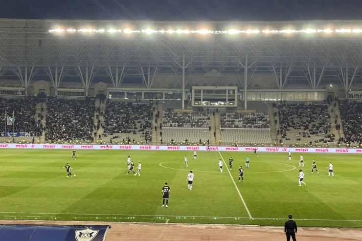 "Qarabağ" "Neftçi"ni darmadağın  etdi