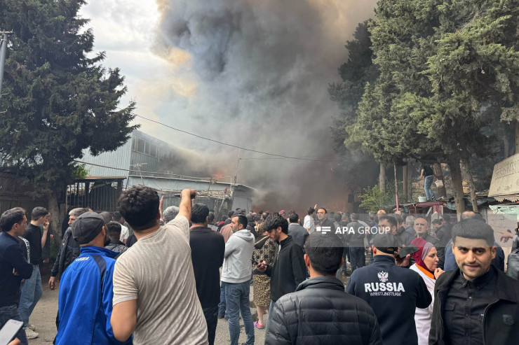 Binəqədidə obyektdə baş verən yanğın söndürüldü -FOTOLENT  -VİDEO  -YENİLƏNİB 