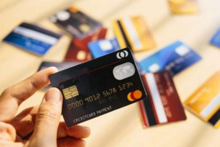 Bir gündə kartlardan 31 min manat  pul oğurlandı