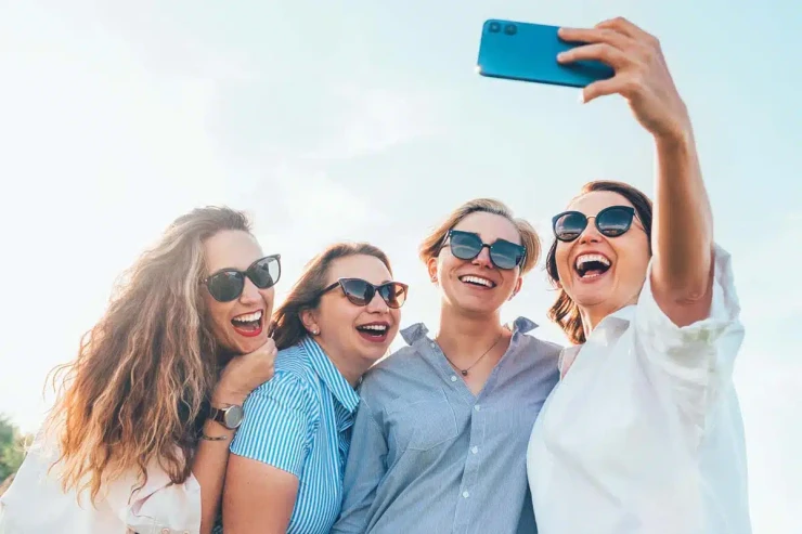 Yaşı 60-ı keçmiş qadınlar  bu paltarları   geyinməməlidir - SƏBƏB 