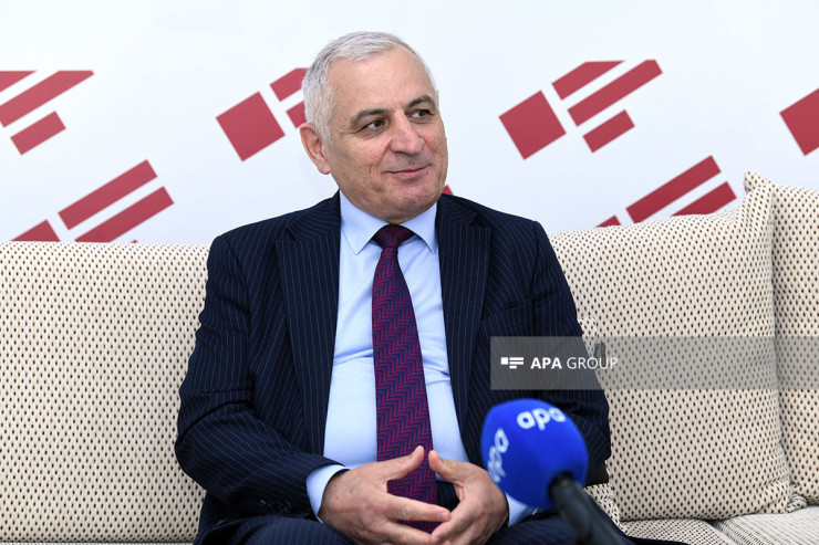 Qəzetçi həmkarlarıma  səslənirəm,  qəzetləri yaşatmağın yolunu  tapsınlar - Bahəddin Həzi