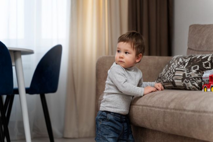 Evdə uşaqlar üçün sağlamlığa təhlükə yaradan 10 ƏSAS ƏŞYA 