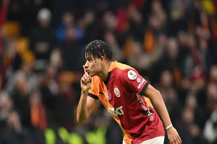 Sara “Mançester Siti”nin hədəfində 